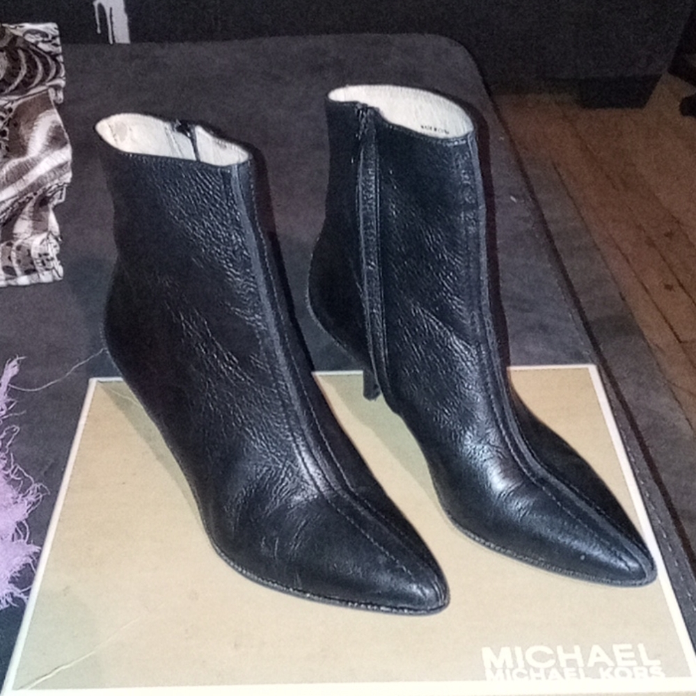 Booties - Picture 3 of 4